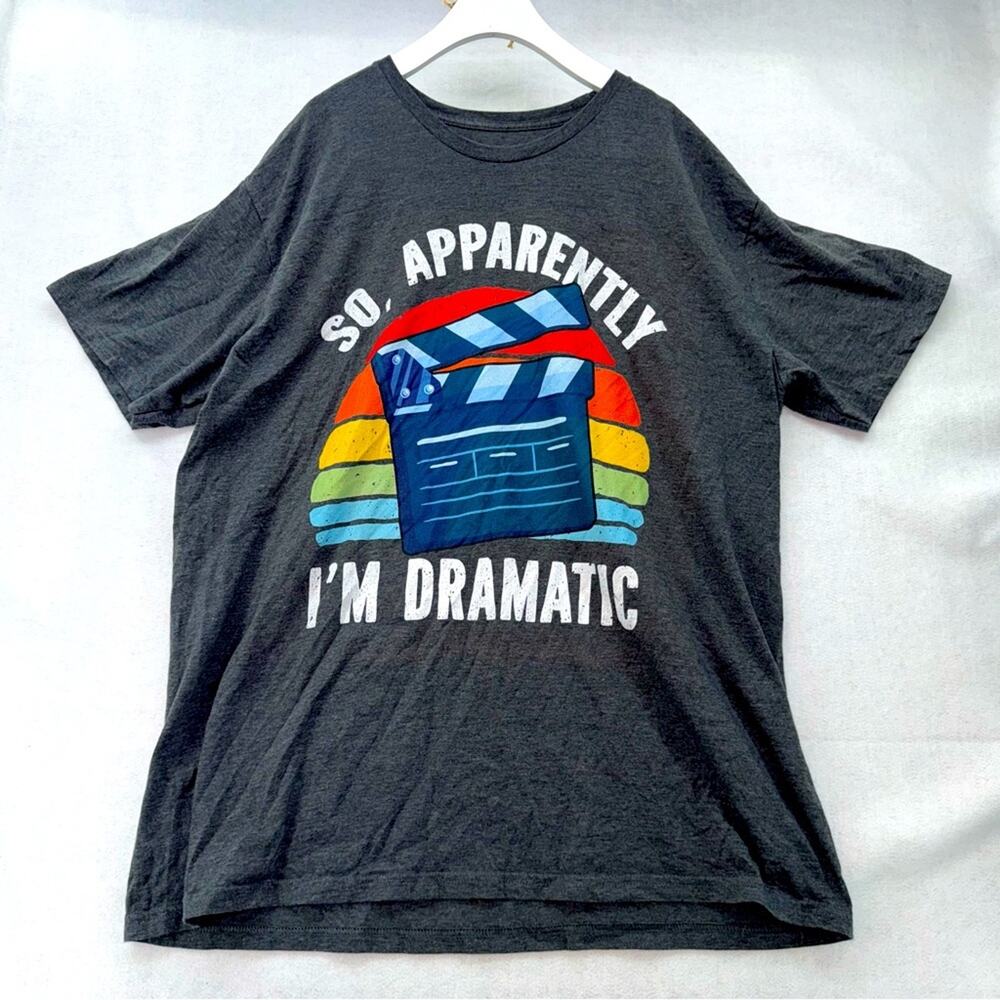 EUC Retro So Apparently I’m Dramatic T-Shirt Charcoal Grey 2XL Actor Actress